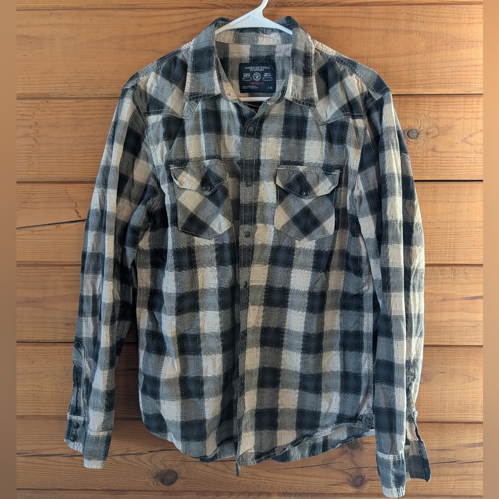 American Eagle Snap Button Shirt